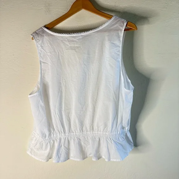 Old Navy Tie Waist Sleeveless Lace Trim Top White Size XL - Picture 6 of 7